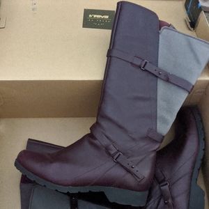 Teva Delavina tall boots